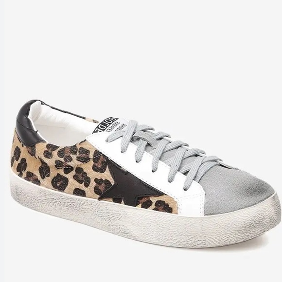 Cheetah Print Black Star Sneakers Great Condition - Picture 1 of 7